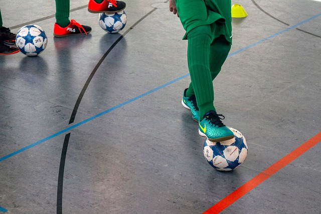 随着曼城1-2，利物浦0-3，英超最新争冠形势出炉：天助阿森纳得利