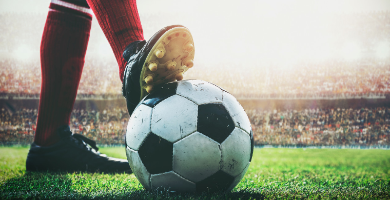 葡超杯赛前为若塔兄弟默哀，若塔的遗孀和父母出席